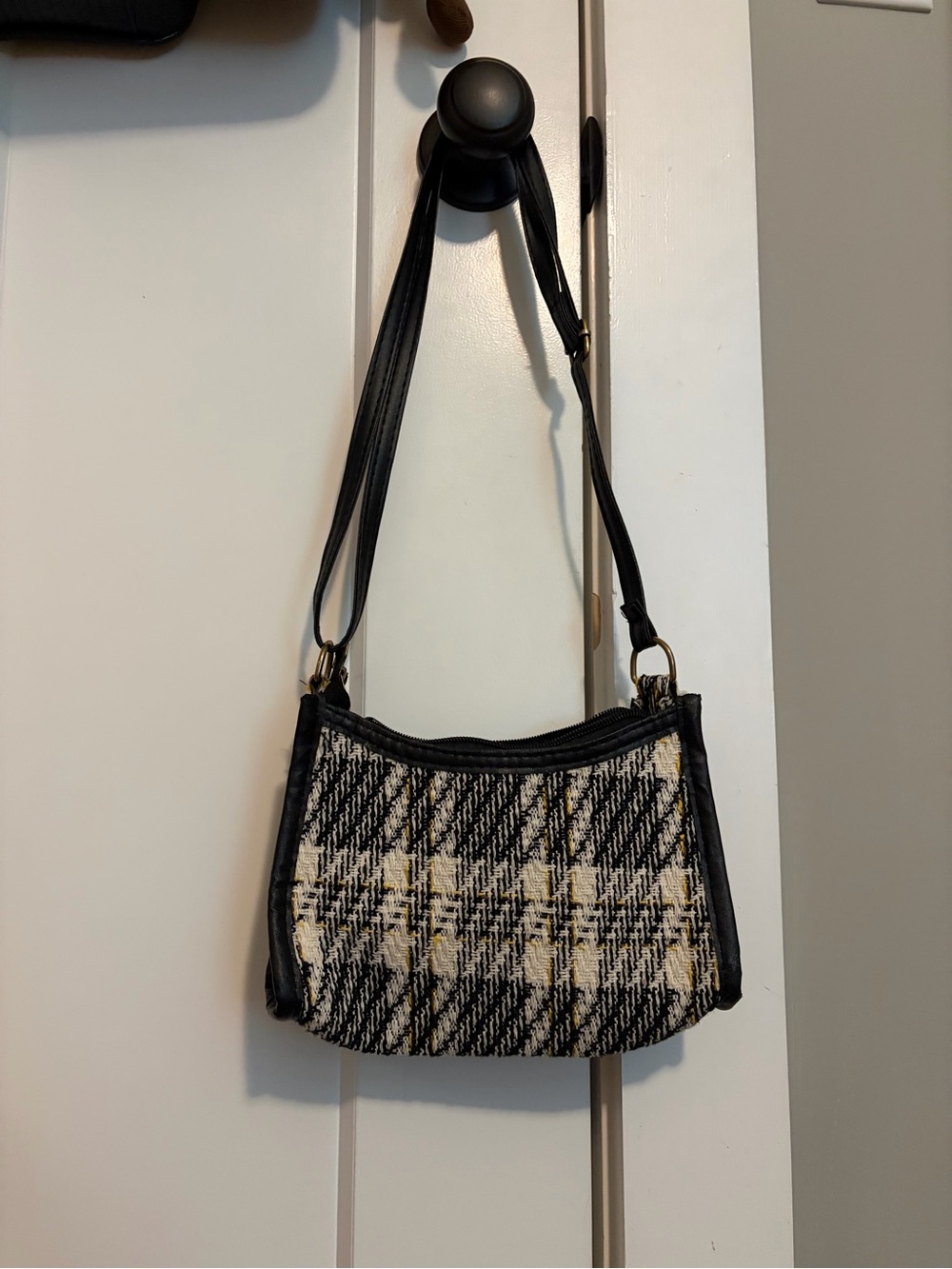 SHEIN Black & Cream Plaid Shoulder Bag